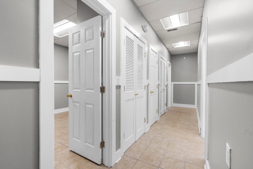 More Photos Of 314 Wilson Ave, Norwalk Warehouse For Lease