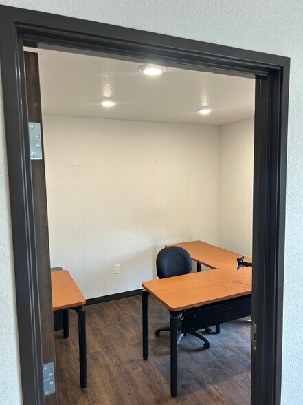 More Photos Of 9300 Southwest Dr, Fort Worth Warehouse For Lease