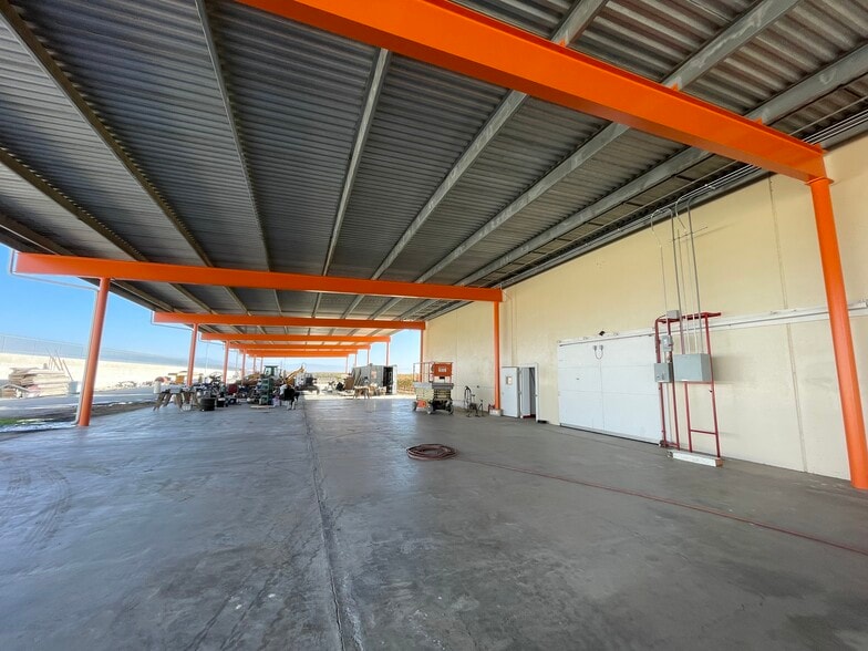 More Photos Of 13002 Zachary Ave, McFarland Specialty For Sale