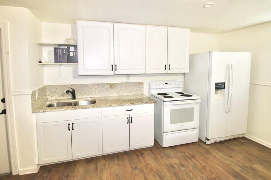 More Photos Of , Dundee Unknown For Sale