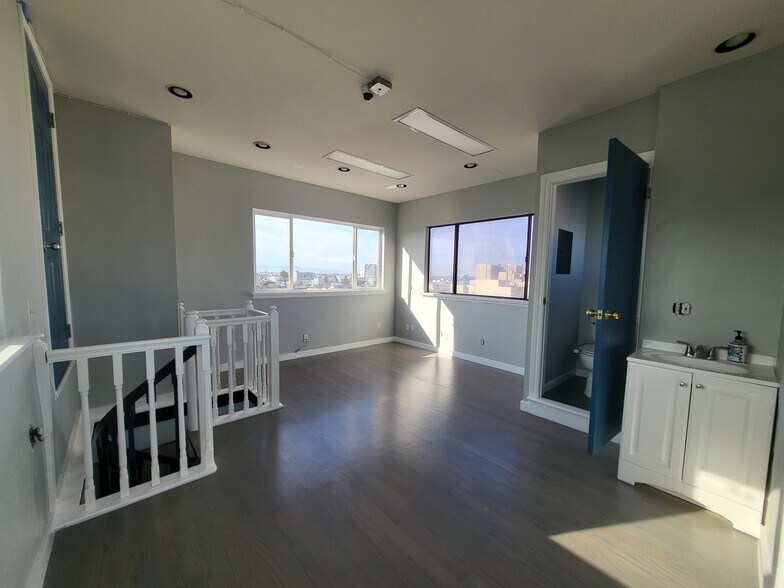 More Photos Of 900 Alice St, Oakland Loft Creative Space For Sale