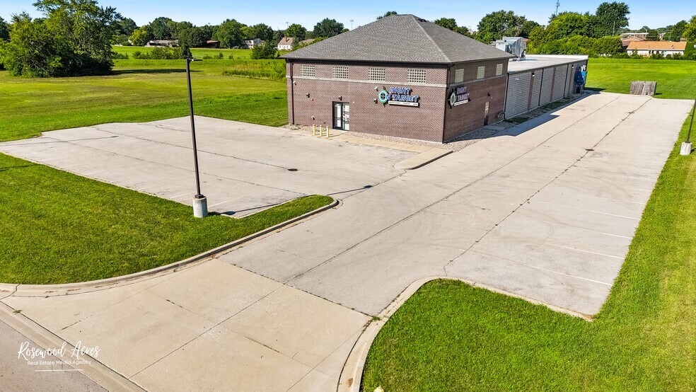 More Photos Of 233 Mooney Dr, Bourbonnais Specialty For Sale