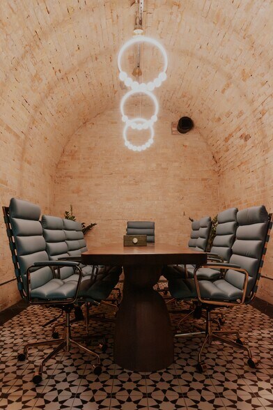 More Photos Of 14 Erb St W, Waterloo Coworking Space