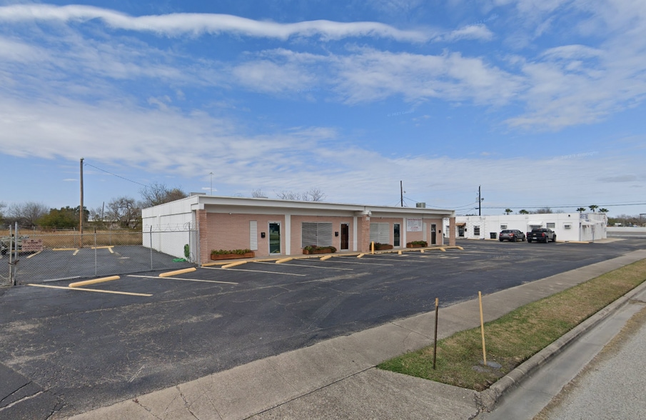 More Photos Of 5109-5115 Cosner Dr, Corpus Christi Office For Lease