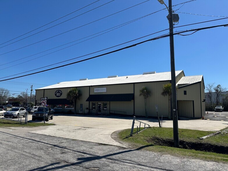More Photos Of 4405 Dorchester Rd, Charleston Freestanding For Lease