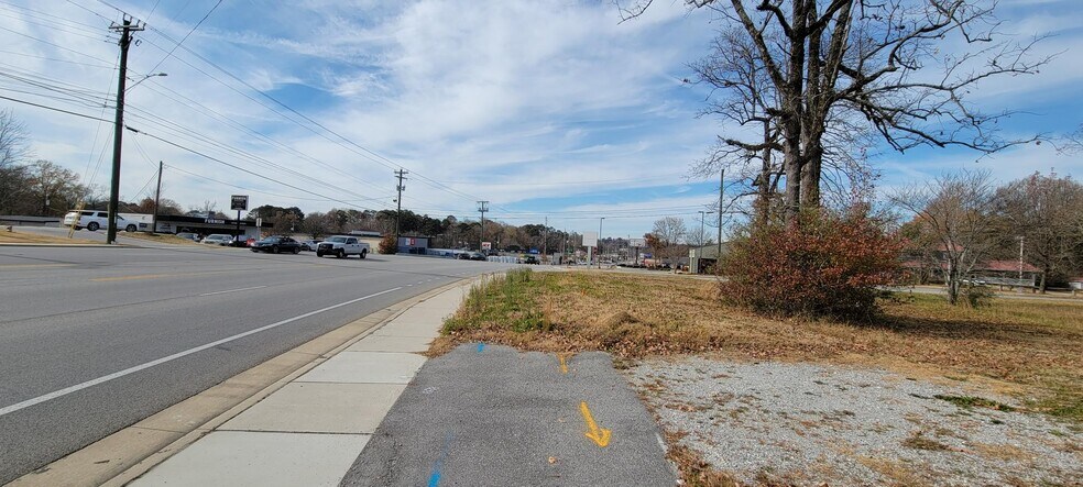 More Photos Of 8203 E Brainerd Rd, Chattanooga Land For Sale