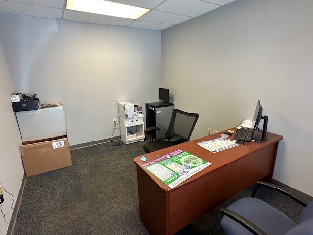 More Photos Of 1537 Bridge St, New Cumberland Auto Dealership For Sale