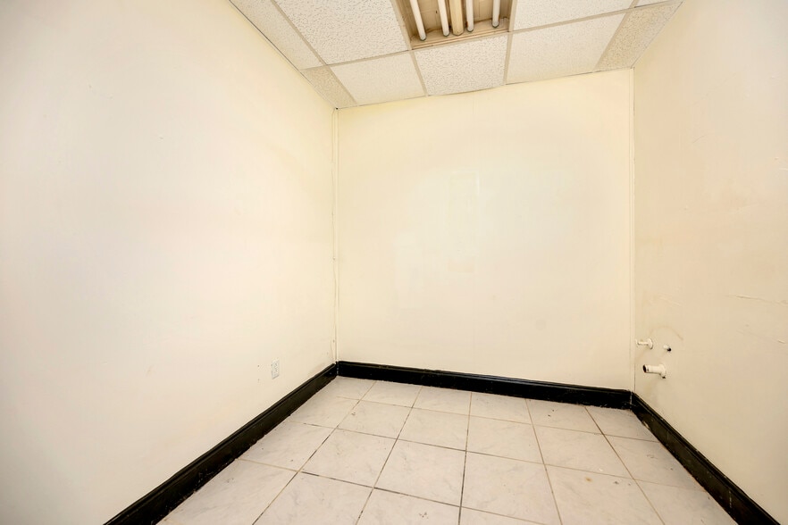 More Photos Of 2200 Evans Ave, Fort Worth Medical For Sale