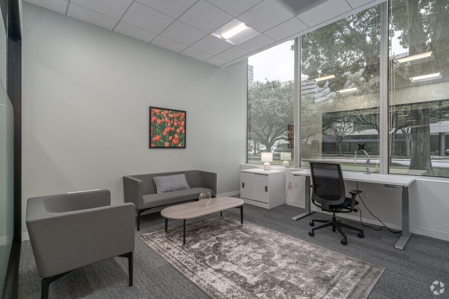 More Photos Of 1980 Post Oak Blvd, Houston Coworking Space