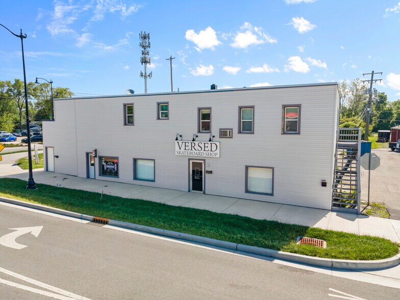 Primary Photo Of 10567 N College Ave, Carmel Storefront Retail Office For Lease