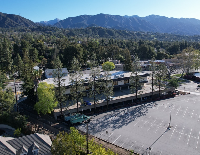 More Photos Of 1150 Foothill Blvd, La Cañada Flintridge Office For Lease