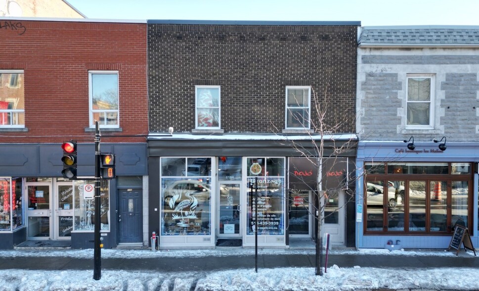 Primary Photo Of 2178-2180 Av Du Mont-Royal E, Montréal Storefront Retail Residential For Sale