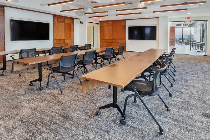 More Photos Of 277 S Washington St, Alexandria Office For Lease