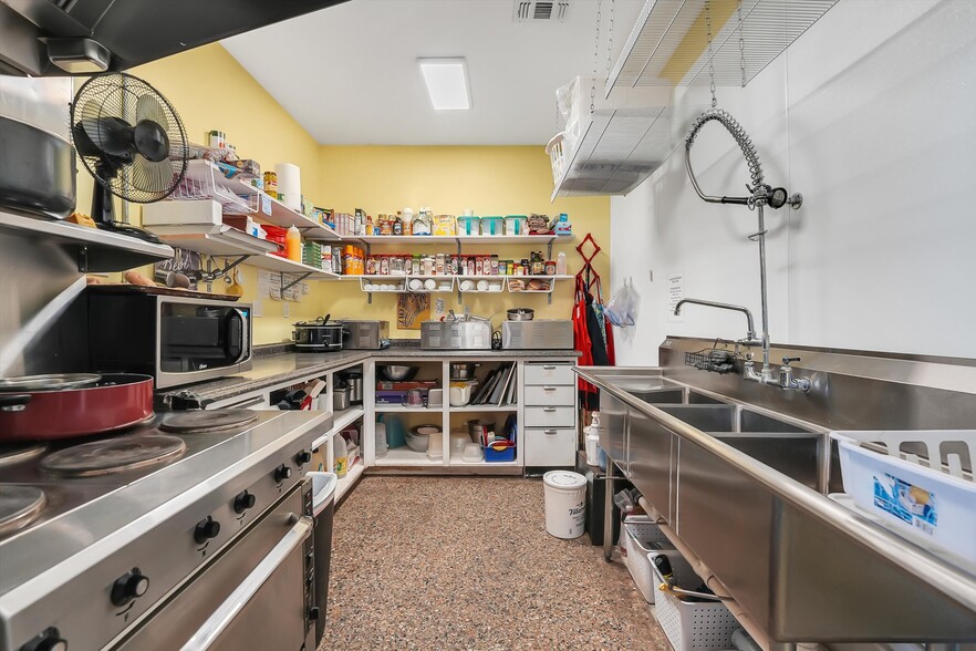 More Photos Of 100 W 4th St, Hobart Restaurant For Sale