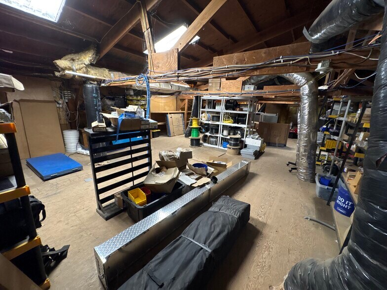 More Photos Of 707 Widewater Dr, Lafayette Industrial For Lease