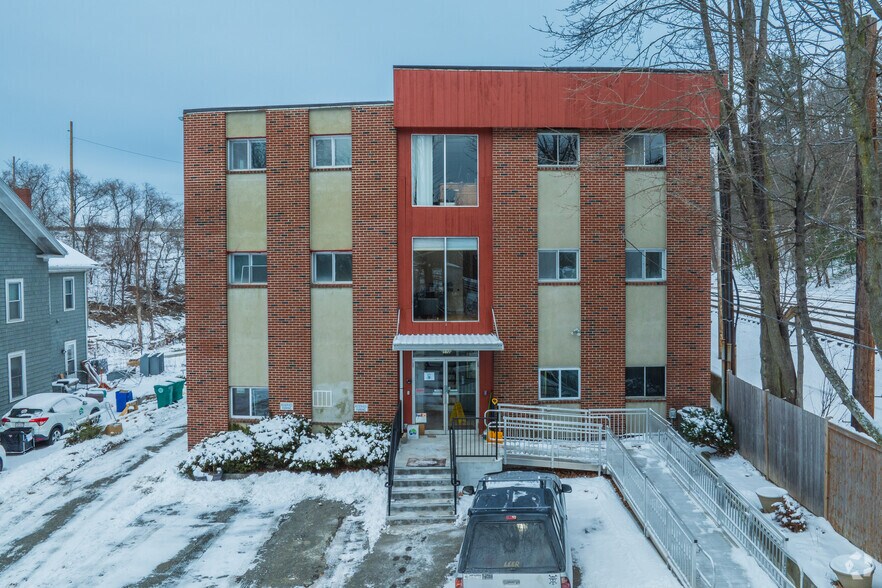 More Photos Of 132 Charles St, Newton Office For Sale