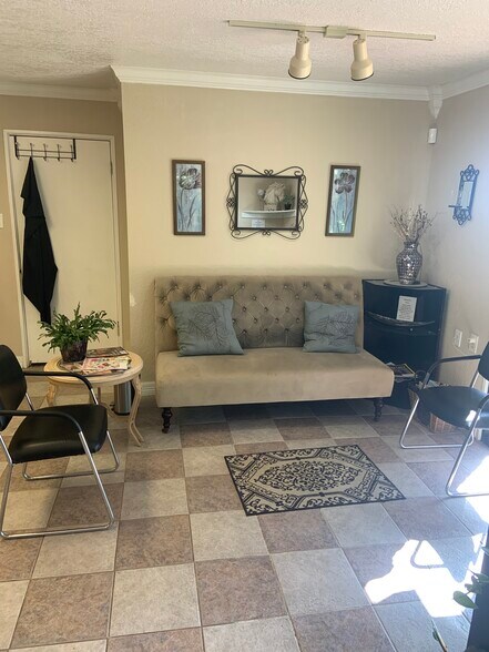 More Photos Of 924 FM 518 Rd, Kemah Flex For Sale