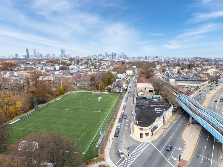 More Photos Of 310 Columbia Rd, Boston Auto Repair For Sale