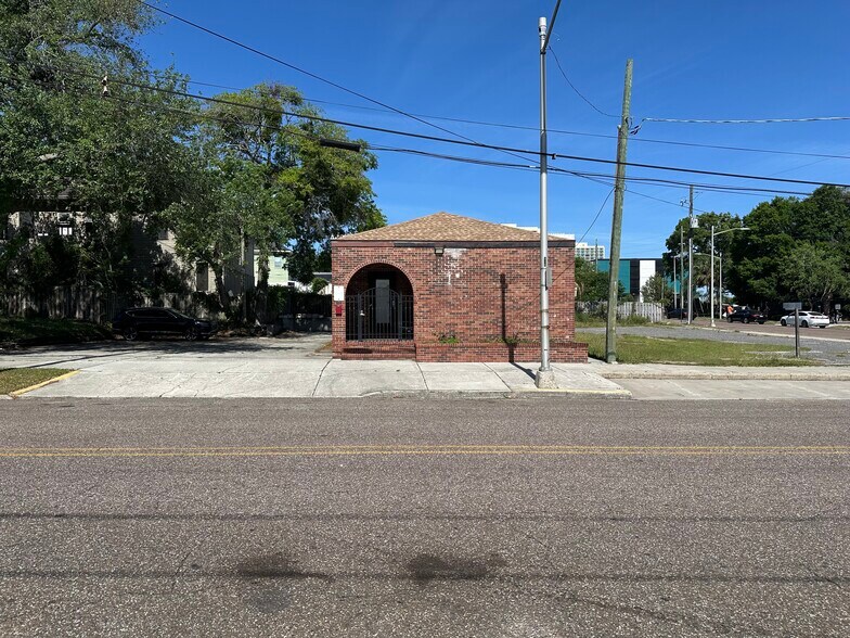 More Photos Of 530 N Washington St, Jacksonville Office For Lease
