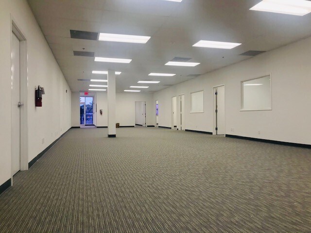 More Photos Of 3399 NW 72nd Ave, Miami Unknown For Lease