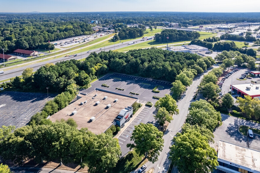 More Photos Of 1340 Southlake Pky, Morrow Unknown For Lease