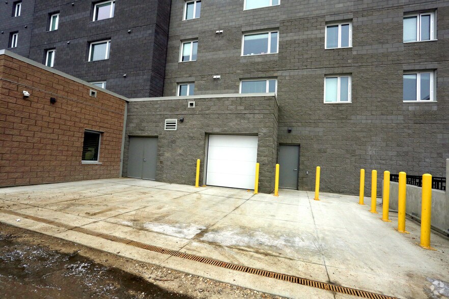 More Photos Of 9505 105th Ave NW, Edmonton Apartments For Lease