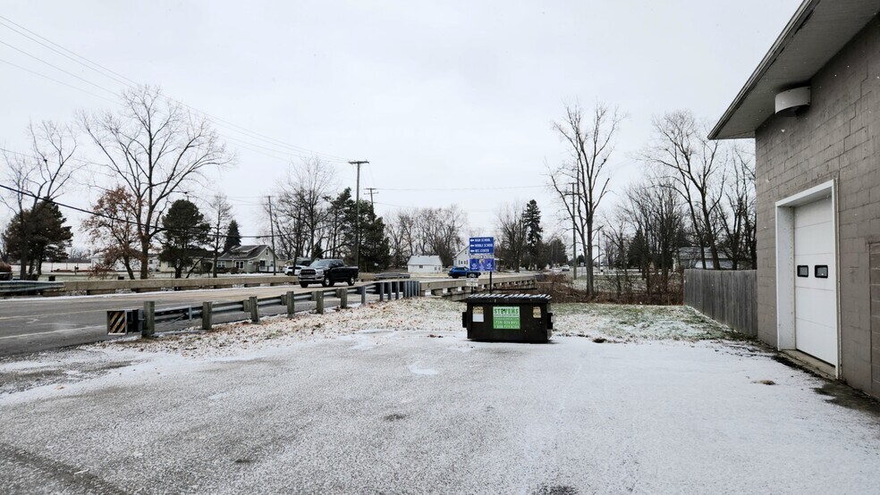 More Photos Of 3988 N Dixie Hwy, Monroe Service Station For Sale