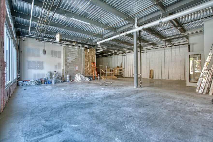 More Photos Of 1102 Pearl St, Boulder Storefront Retail Office For Lease