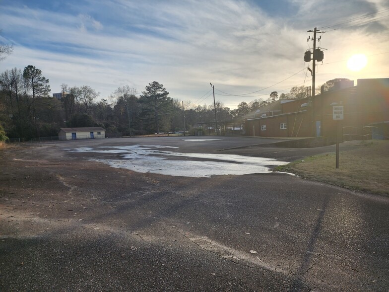 More Photos Of 301 21st Ave S, Birmingham Schools For Sale