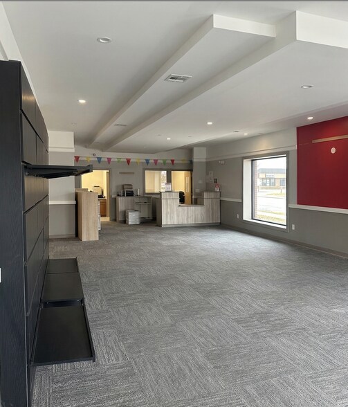 More Photos Of 100 Manhattan Ave, Brooklyn Storefront Retail Residential For Lease