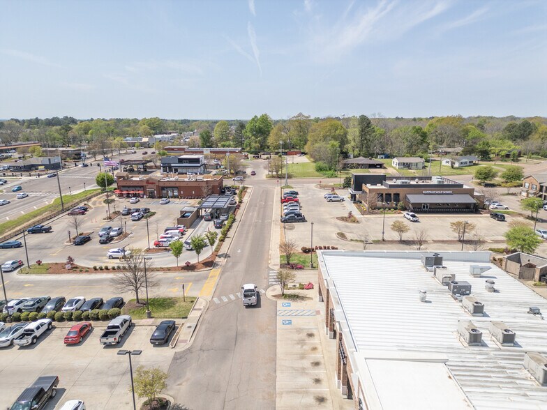 More Photos Of 87 Cotton Mill Rd, Starkville Storefront For Lease