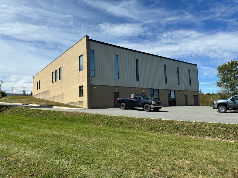 More Photos Of 110 River Valley Dr, Grand Bay-westfield General Retail For Lease