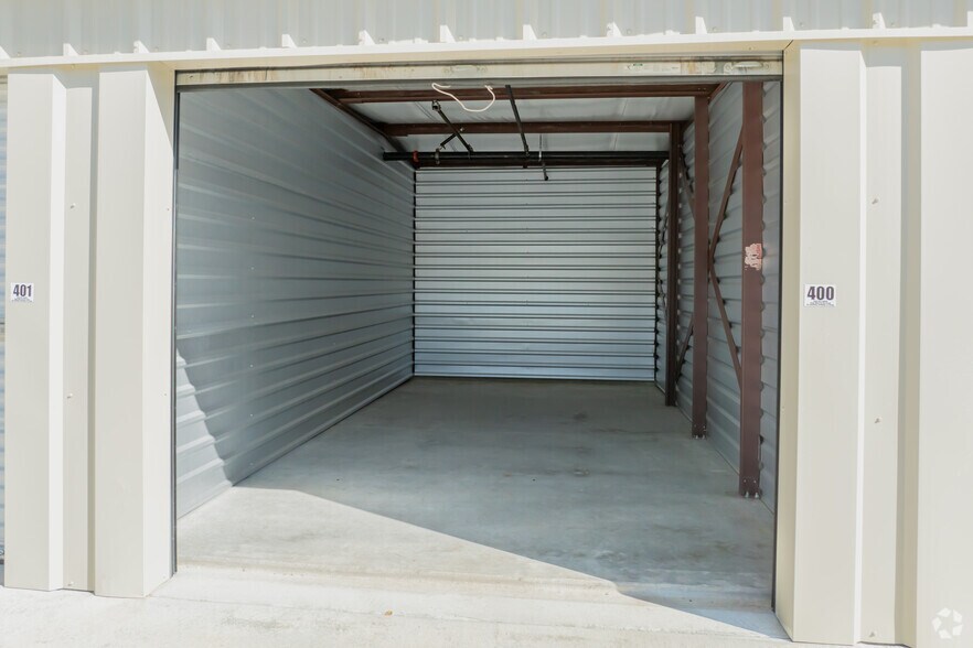 More Photos Of 4395 Business Dr, Cameron Park Self Storage For Sale