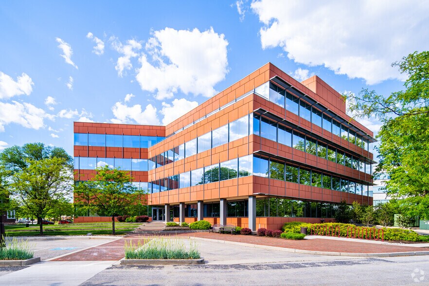 More Photos Of 1 Crescent Dr, Philadelphia Office For Lease