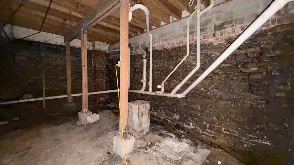 More Photos Of 24 E University Ave, Cincinnati Apartments For Sale