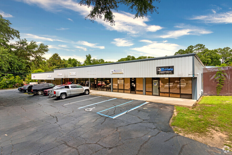 Primary Photo Of 848-852 Blountstown St, Tallahassee Showroom For Lease