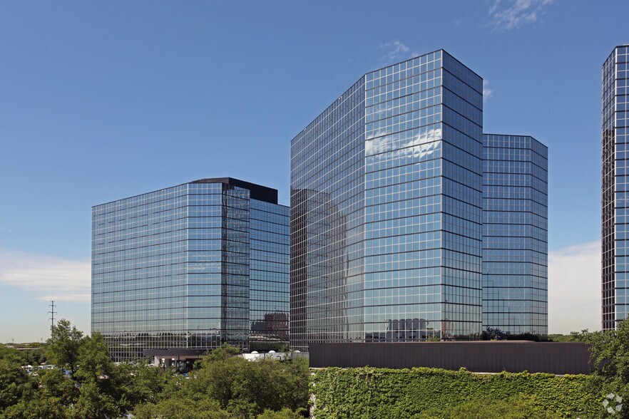 More Photos Of 5420 Lyndon B Johnson Fwy, Dallas Office For Lease