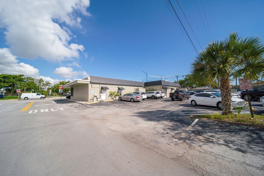 More Photos Of 1902 E Oakland Park Blvd, Fort Lauderdale Unknown For Lease