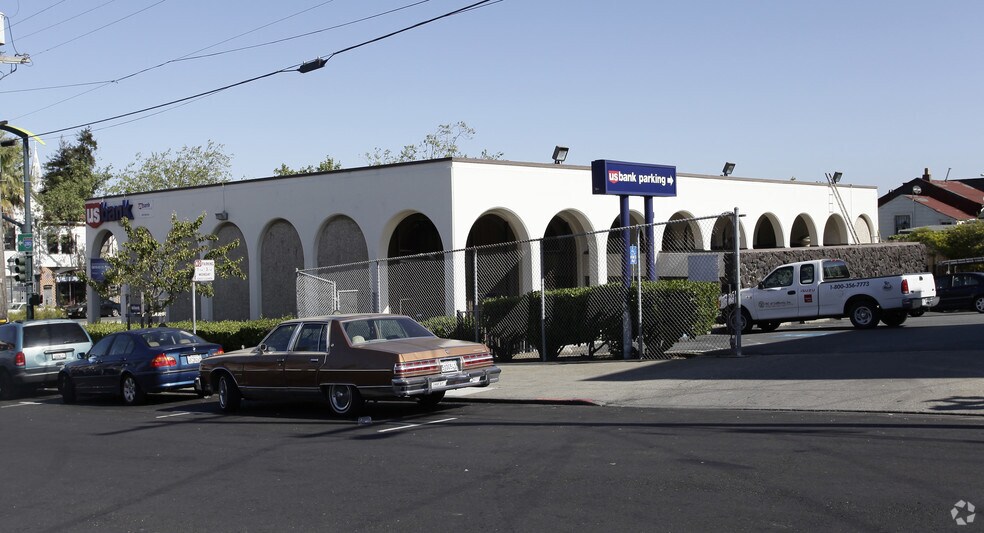 More Photos Of 4947 3rd St, San Francisco Bank For Lease