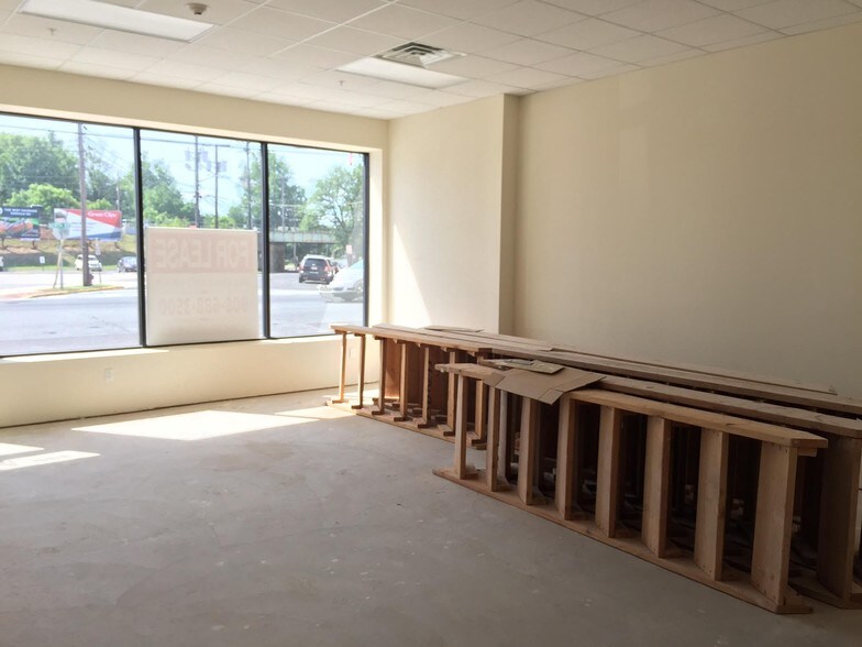 More Photos Of 364 North Ave, Dunellen Storefront Retail Residential For Lease