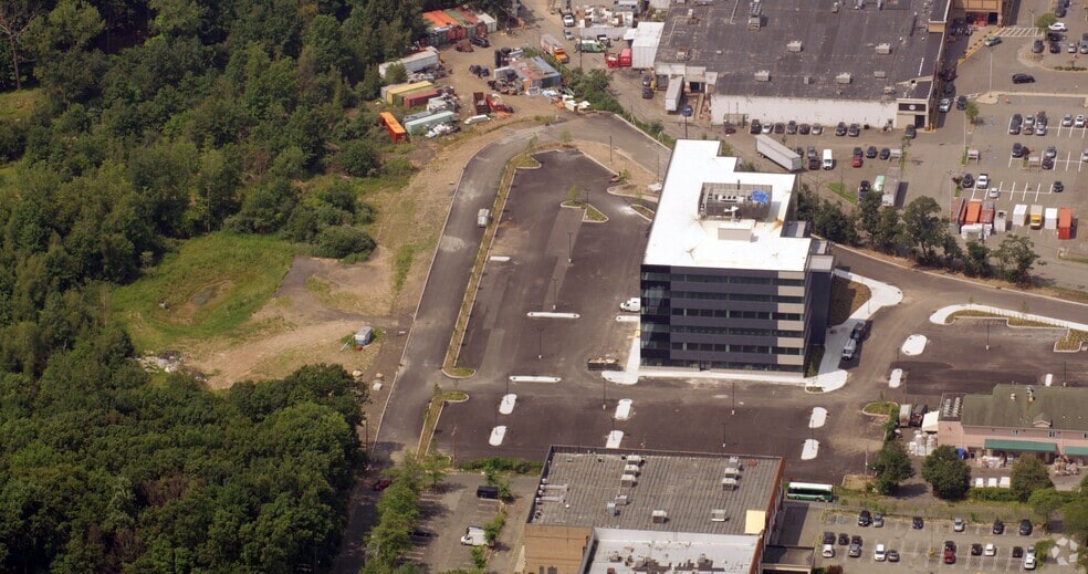 More Photos Of 33 Route 59, Monsey Office For Lease