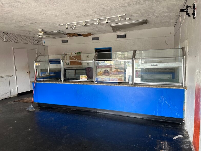 More Photos Of 4080 NW 12th St, Lauderhill Restaurant For Lease