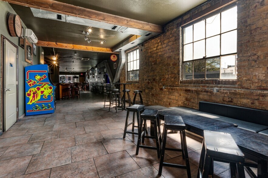 More Photos Of 1994 S 1100 E, Salt Lake City Freestanding For Sale