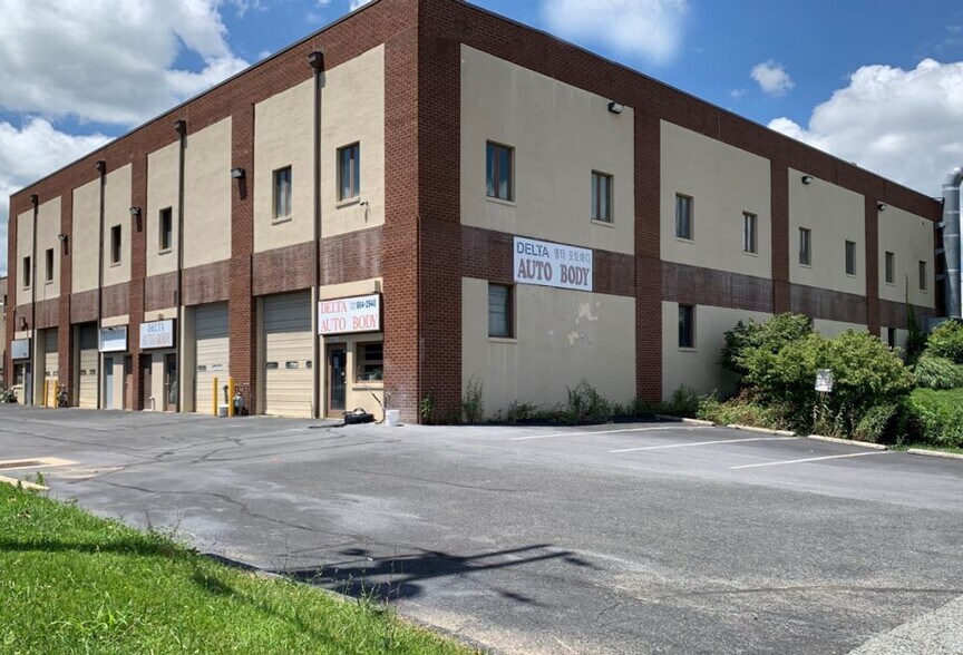 More Photos Of 12300 Carroll Ave, Rockville Service For Lease