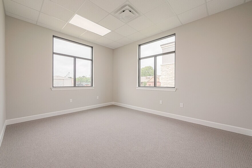 More Photos Of 26717 Westheimer Pky, Katy Medical For Sale