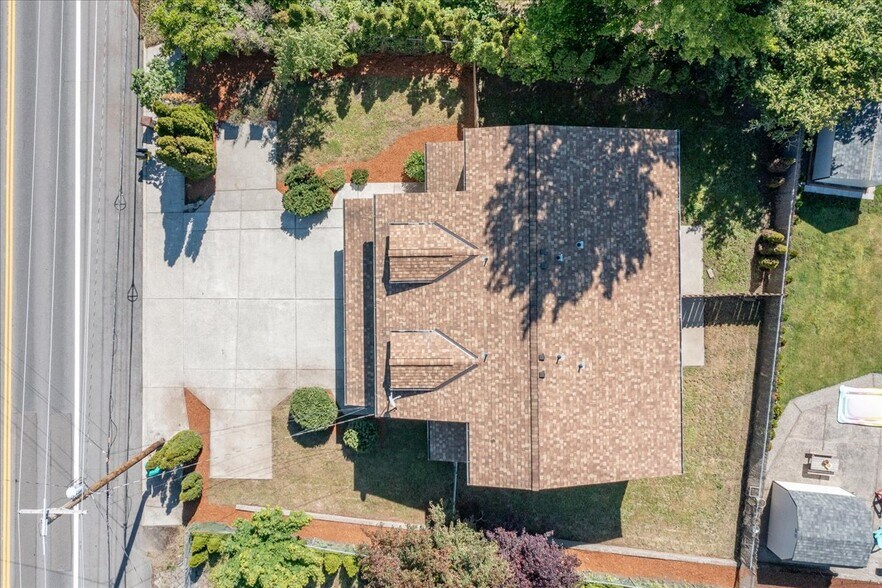 More Photos Of 4038-4048 SE Powell Valley Rd, Gresham Specialty For Sale