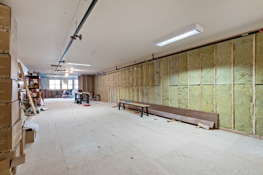 More Photos Of 105 1st St, Langley Storefront Retail Residential For Sale