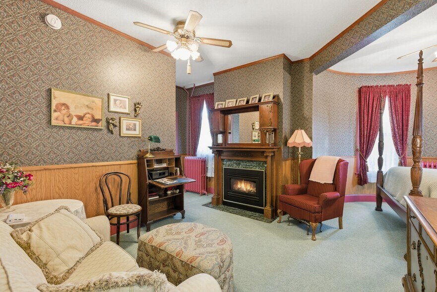 More Photos Of 1625 3rd Ave, Anoka Hospitality For Sale