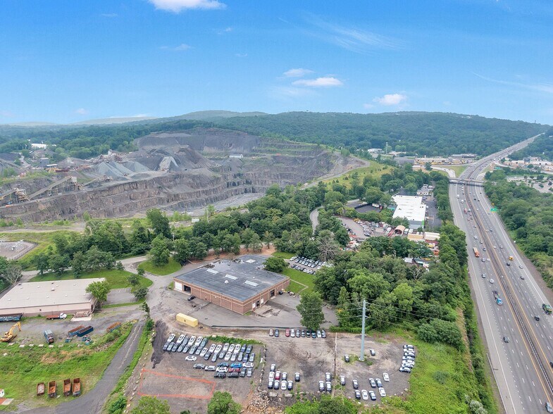 More Photos Of 50 Snake Hill Rd, West Nyack Warehouse For Lease