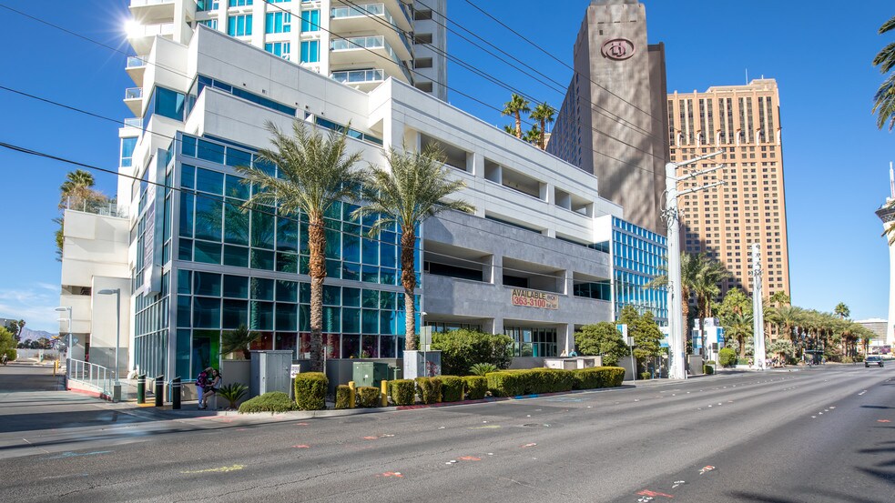 More Photos Of 2700 Las Vegas Blvd, Las Vegas Apartments For Lease